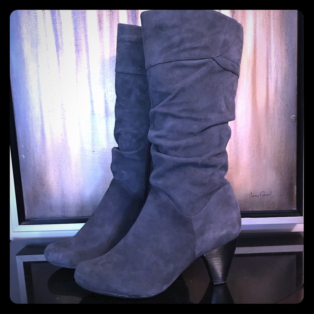 Aqua College Grey Suede slouchy boot 9.5W